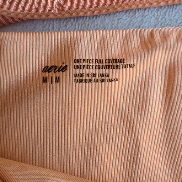 Aerie Women’s One Shoulder Coral Ribbed Swimsuit Size M Cutout One Piece - Picture 4 of 5